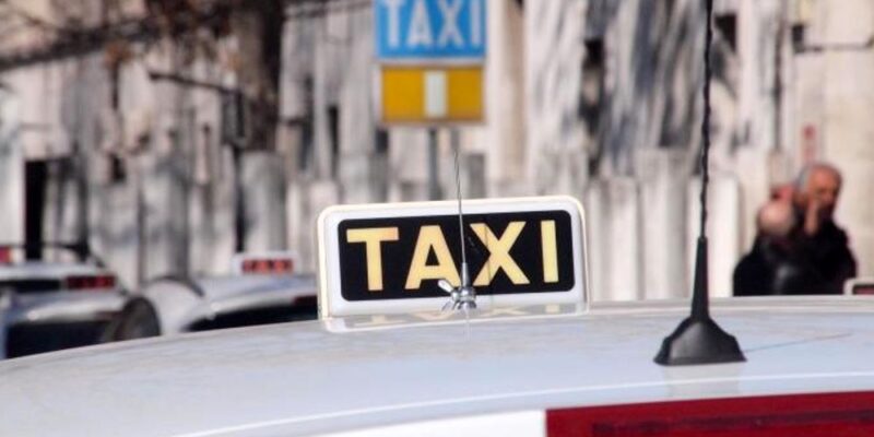 Indino: aumentare le licenze taxi, a Rimini abbiamo un taxi ogni mille persone a fronte dei 10 di Parigi e dei 3 di Roma